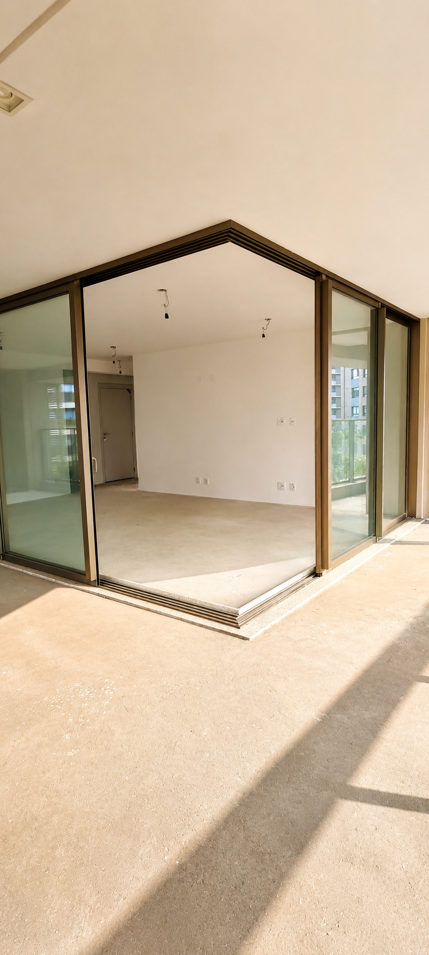 Design, Conforto e um Quintal Só Seu: 222m² de Pura Sofisticação - Imagem 2